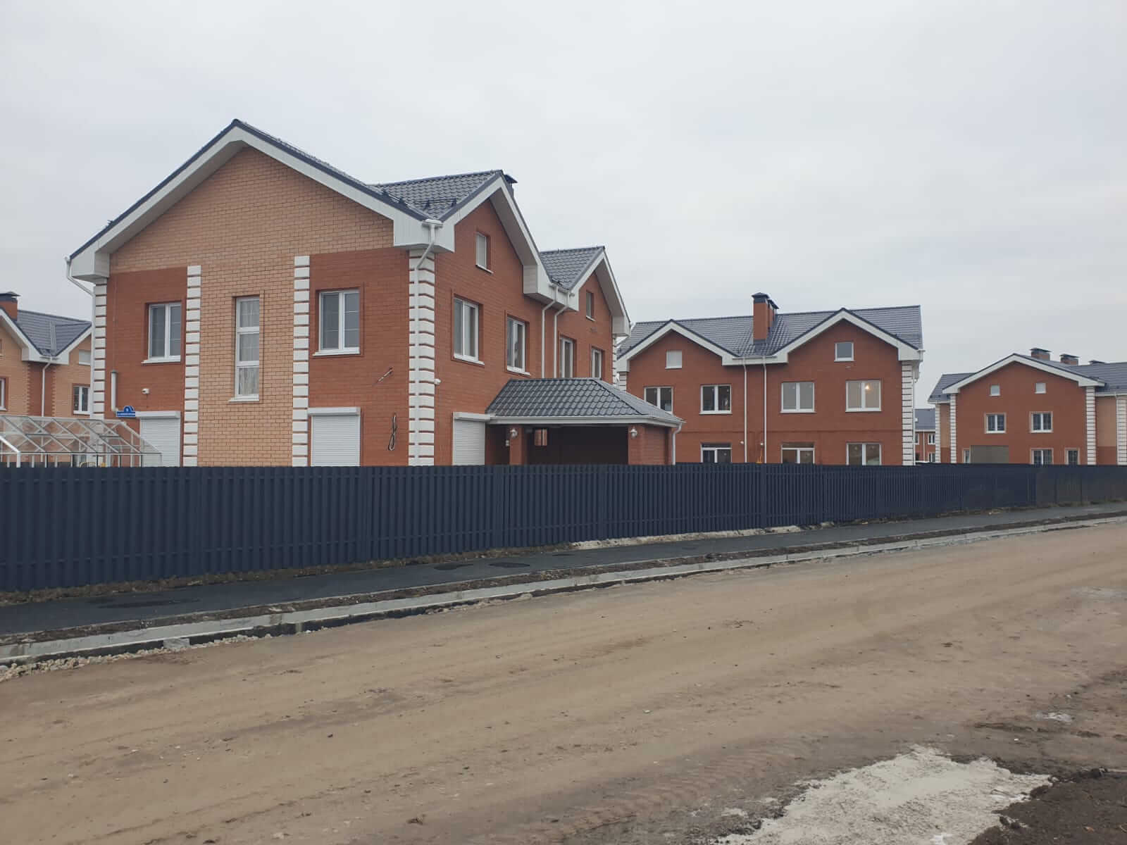 Забор из штакетника 230м Серый Графит фото6 в Рыбинске