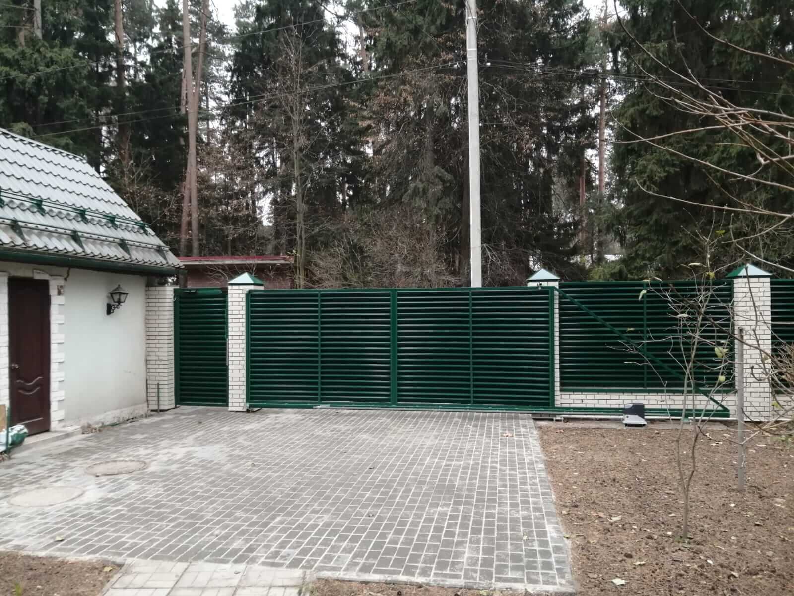 Забор-жалюзи с ламелями ЭКО-Z Зеленый Мох фото2 в Рыбинске