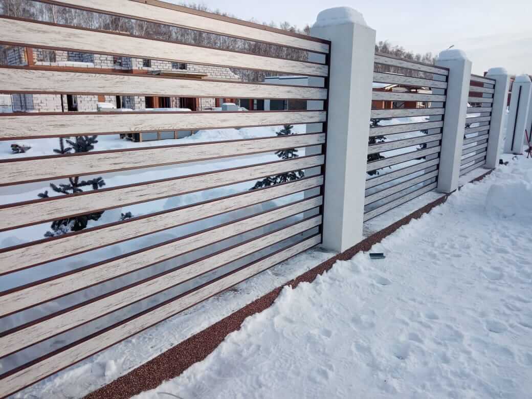 забор-ранчо из металлопланкена 130м каштан красный + беленый дуб фото1 в Рыбинске