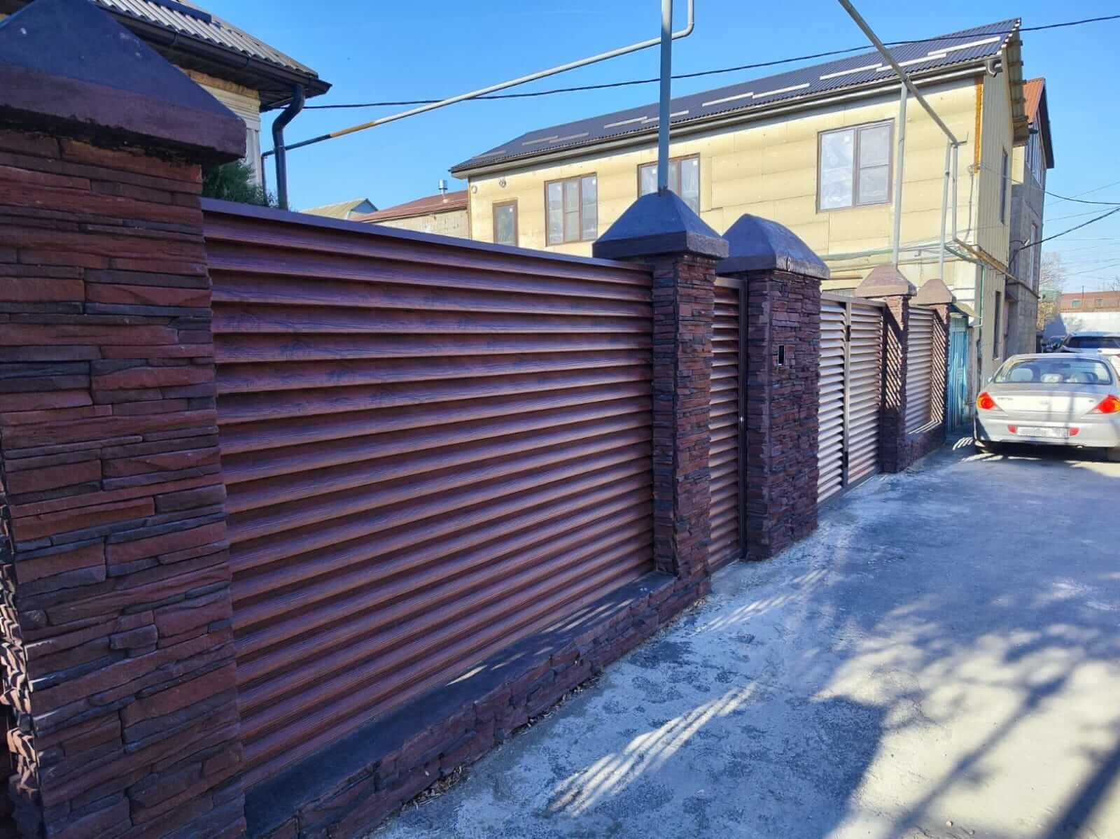 Забор с ламелями Еврожалюзи 43м Красный Каштан Printech фото 1 в Рыбинске