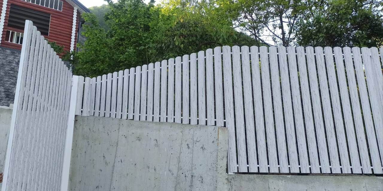 Забор из штакетника 41м в оттенке под дерево Беленый Дуб 2xPrintech двусторонний в Рыбинске