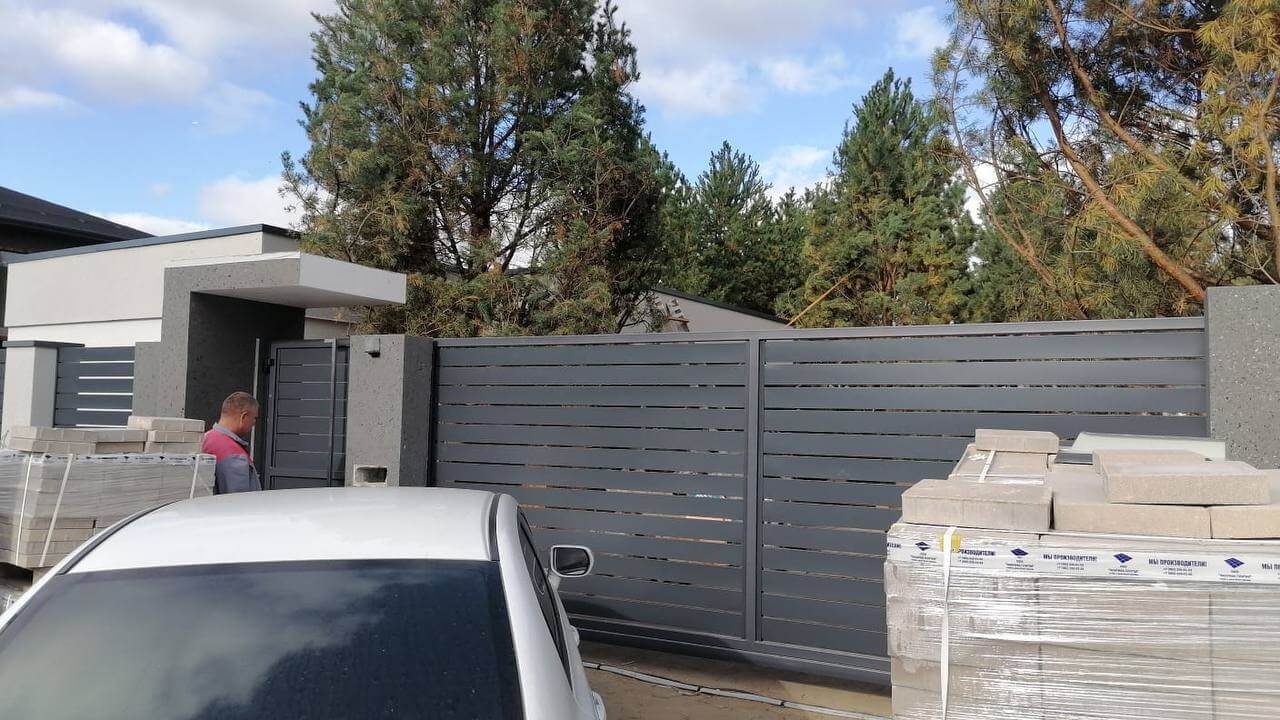 Забор-ранчо из металлопланкена 36м RAL7024 Серый Графит фото 3 в Рыбинске