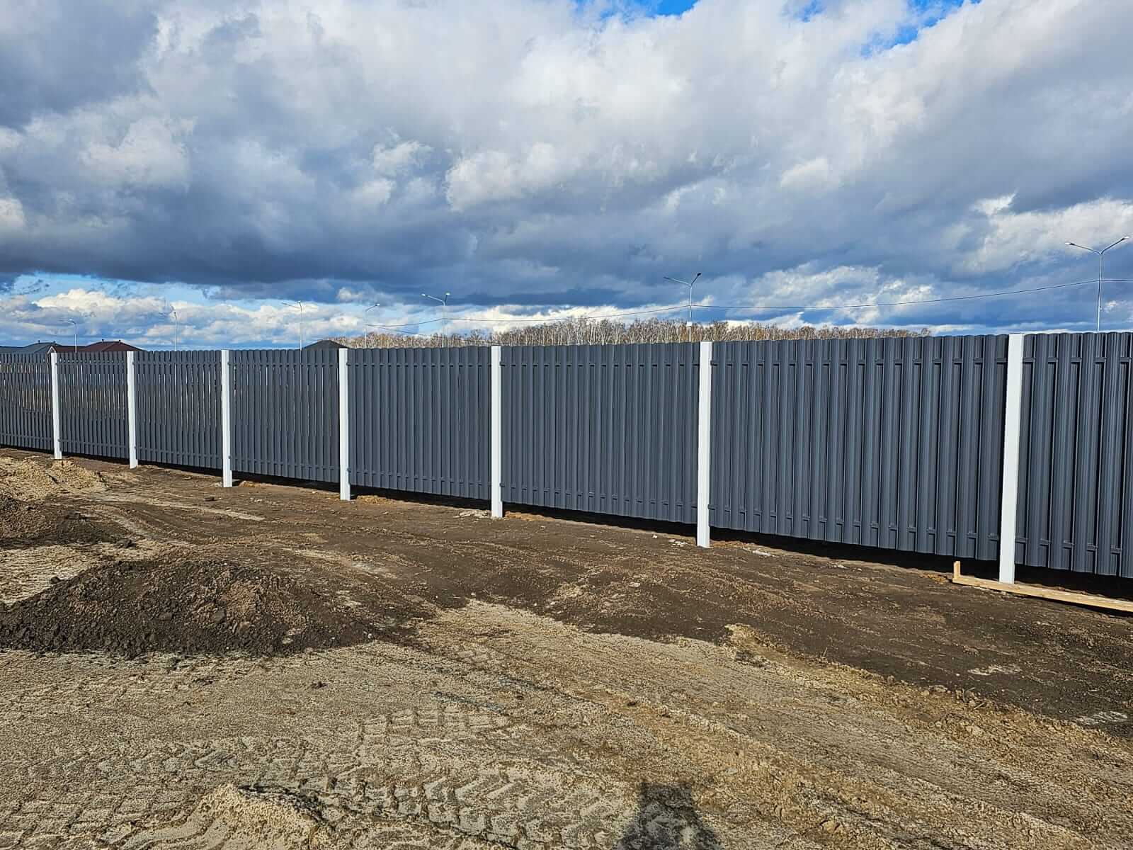 Забор из евроштакетника 234м RAL7024/7024 Серый Графит двусторонний фото 2 в Рыбинске
