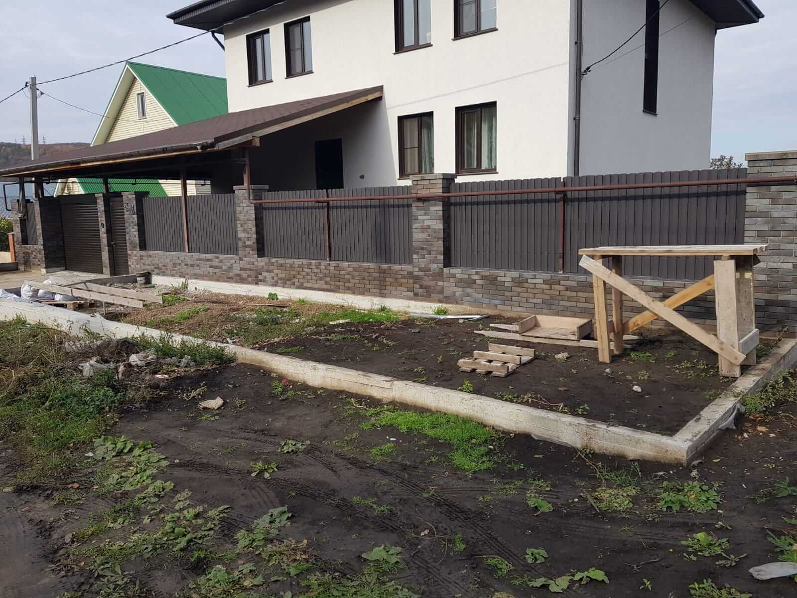 Забор из штакетника 15м RAL8019/8019 Темный Шоколад двусторонний МАТТЕ фото 1 в Рыбинске