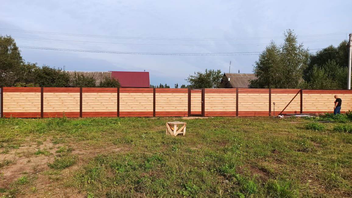 Забор из металлосайдинга Евро-Брус 34м Клен Светлый (SteelArt) + Темное Дерево (Printech) фото 2 в Рыбинске
