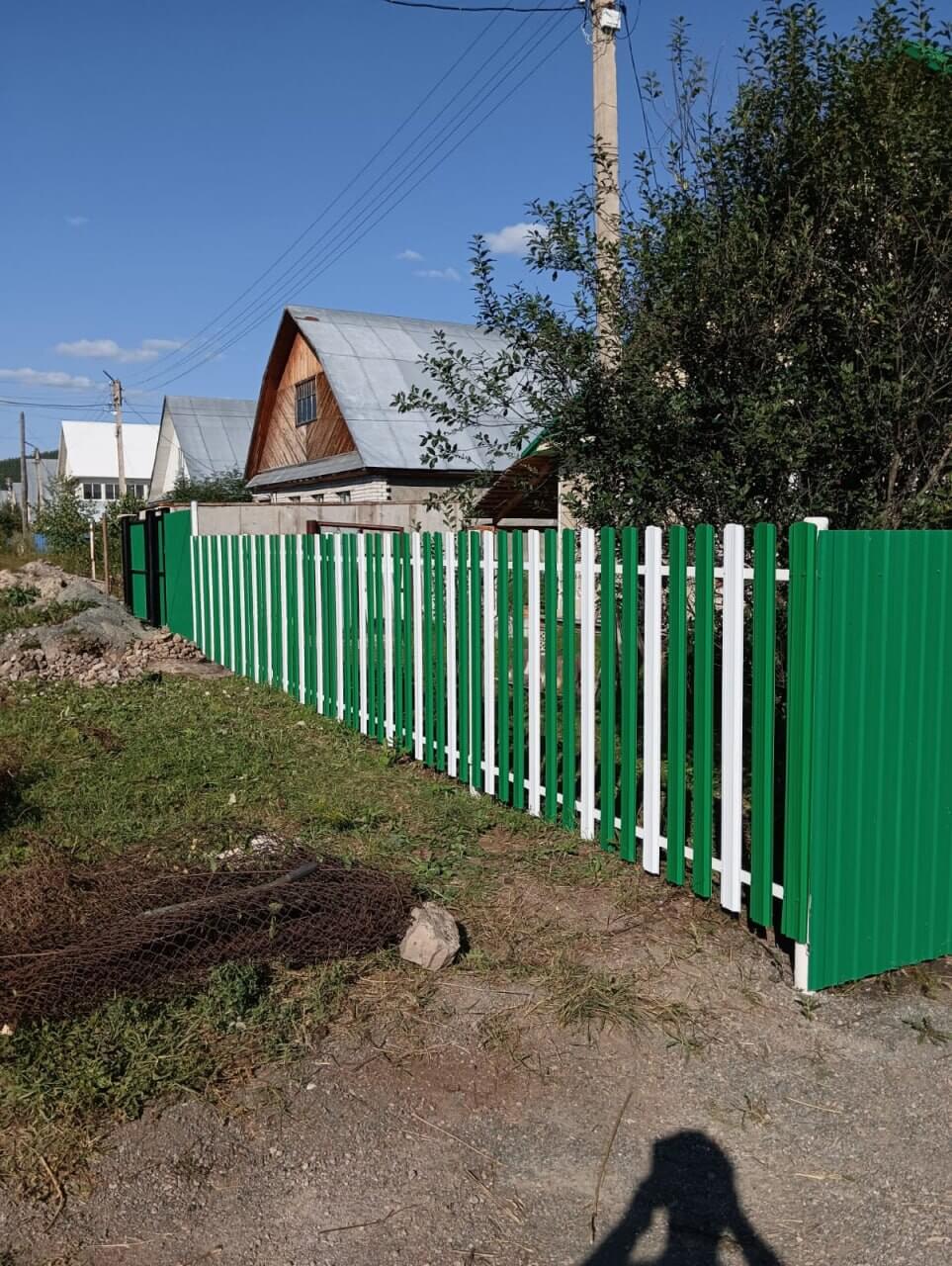 Забор из евроштакетника 10м RAL9003 Белый, RAL6029 Зеленая Мята в Рыбинске