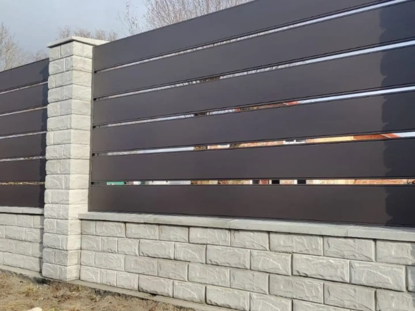 Забор-ранчо из металлопланкена 32м RAL8019 Темный Шоколад МАТТЕ фото 3 в Рыбинске